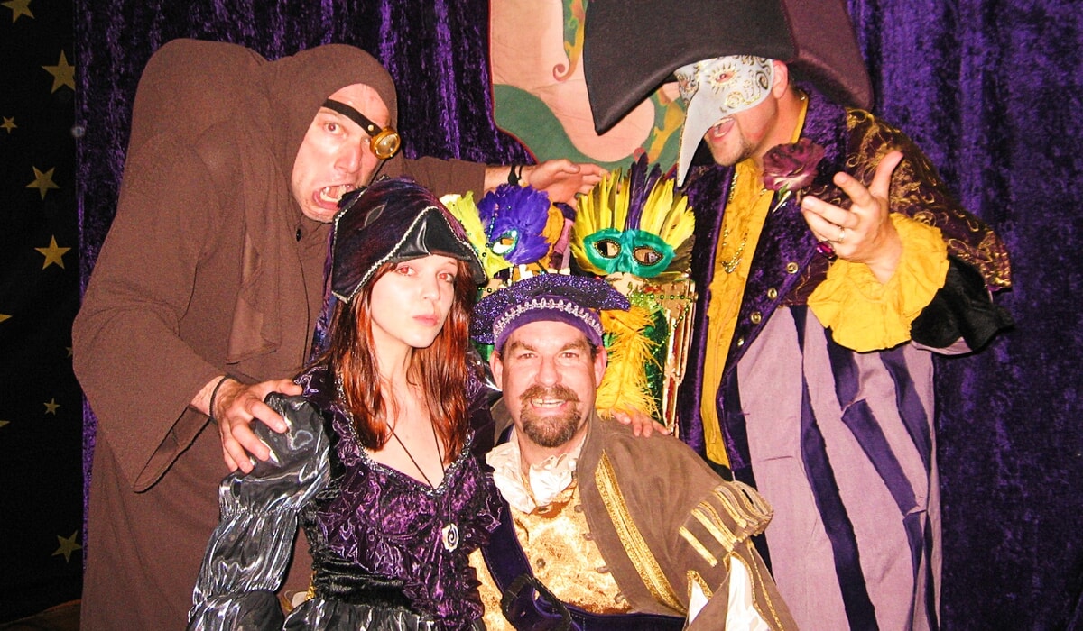 Masquerade who dunnit